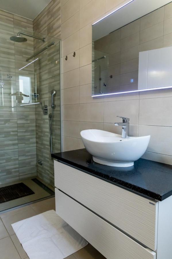 Sunny Adriatic Apartment Пореч Екстериор снимка